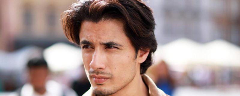 hatak izzat case ali zafar adalat mein pesh