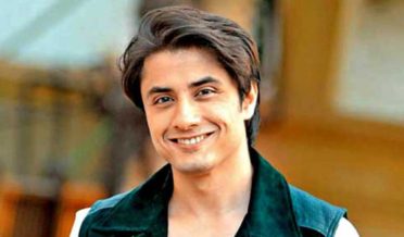 ali zafar ne bagga se tannqeedi post delete kardi