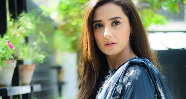 momal sheikh ki haan beti ki pedaish