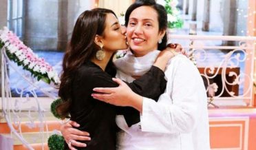 adakara iqra aziz ki walda pehli female careem driver thin