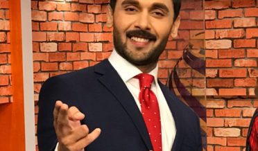 maroof anchor family samet corona ka shikaar