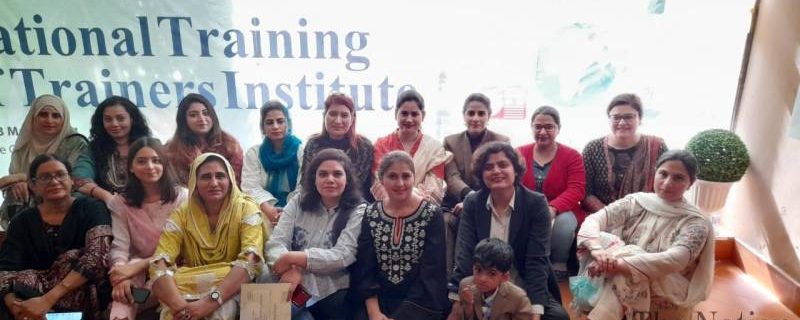 women journalist association ke qayaam ka aelaan