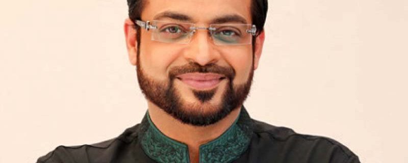 amir liaquat ki qabar kushai ka hukum nazarsaani ki darkhuast jama karne ka aelaan