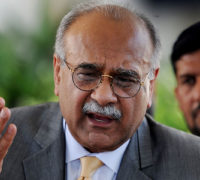 hamare yahan azadi rahi na sahafat najam sethi