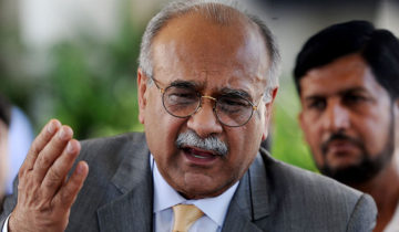 hamare yahan azadi rahi na sahafat najam sethi