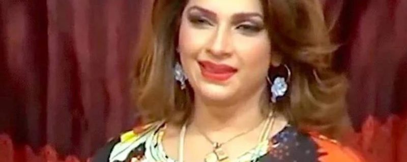 adakara par hamla muqadma darj karlia gya