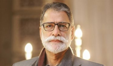 lifafa sahafi ko jootay maaruga wazir e azam azad kashmir