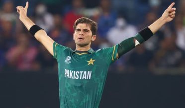 semi final mein chakkay parne par roya tha | Shaheen Afridi