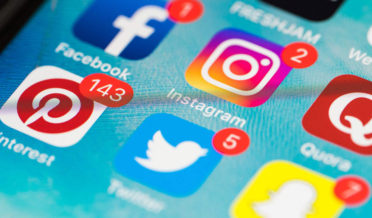 social media ki nayi policy guidelines mutarif karane ka faisla