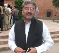 anjanay kis ne arsh e ilahi hiladia