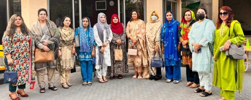 press club ki khawateen arkan keliye dinner ka ahtemam