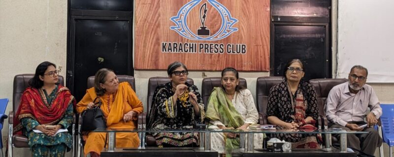 khawateen media workers pr keechar uchalne walo ke khilaf karrawai ka mutalba