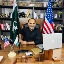 america jane ki koshish sahafi karachi airport par giraftar