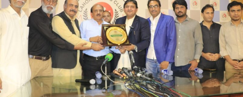 speaker punjab assembly malik muhammad ahmed khan ki lahore press club aamad