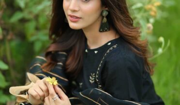 baaz adakaraen romanwai manazir naahi karetin