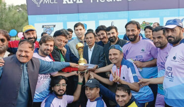 media ya cricketer league pc markhor ne jeetli