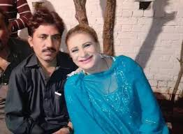 maruf singer naseebo lal ne raat thanay mein guzari