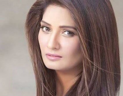 مسرت مصباح کے شوہر کےساتھ اسکینڈل سے کیرئر پر اثر پڑا، جیاعلی۔۔۔