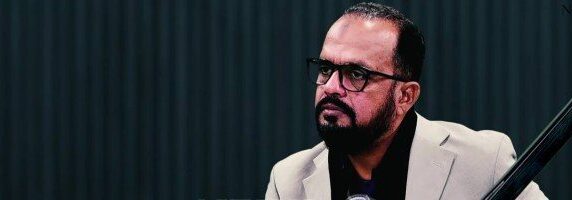 میڈیا ادارے، تنخواہوں کے مسائل اور کروڑوں روپے کے اشتہارات۔۔۔