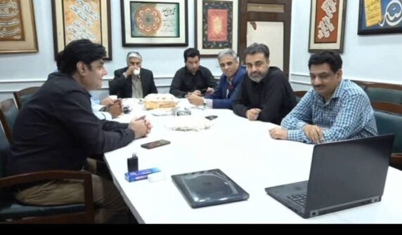 ایمنڈ کے نومنتخب عہدیداران کوکراچی پریس کلب، کے یوجے دستور کی مبارکباد۔۔