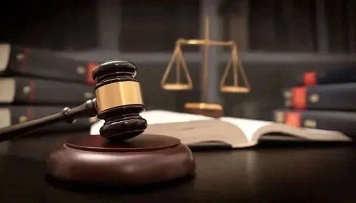 فلم گھوسٹ اسکول کو عوامی نمائش کی مشروط اجازت۔۔۔