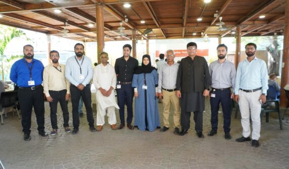 کراچی پریس کلب میں ارکان و اہل خانہ کیلئے میڈیکل کیمپ کا انعقاد۔۔۔