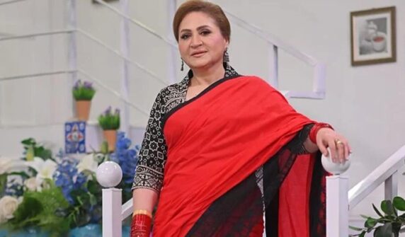 میرا خاندان آج بھی لنڈا سے شاپنگ کرتا ہے، اسما عباس۔۔۔۔