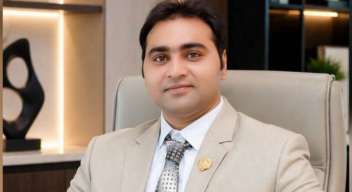 صحافی عمران صابر مغل کے خلاف مقدمہ درج۔۔