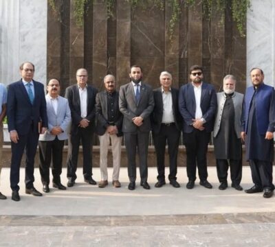 سی پی این ای کے اعزاز میں وزیر اطلاعات کی جانب سے ظہرانہ۔۔